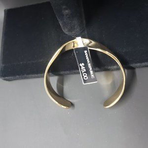 Banana Republic - Simple Twist Bangle